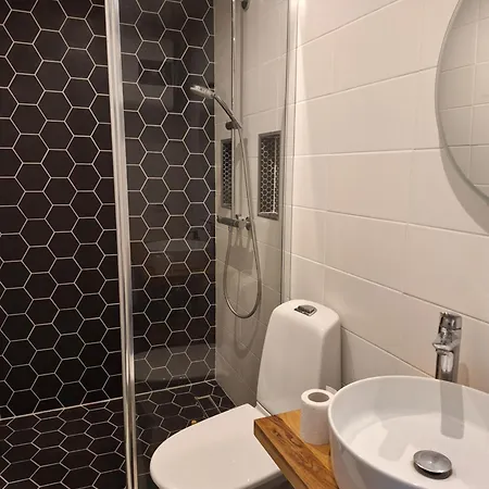 Majutus Rahulikus Piirkonnas Kesklinna Ja Mere Laeheduses Apartman *