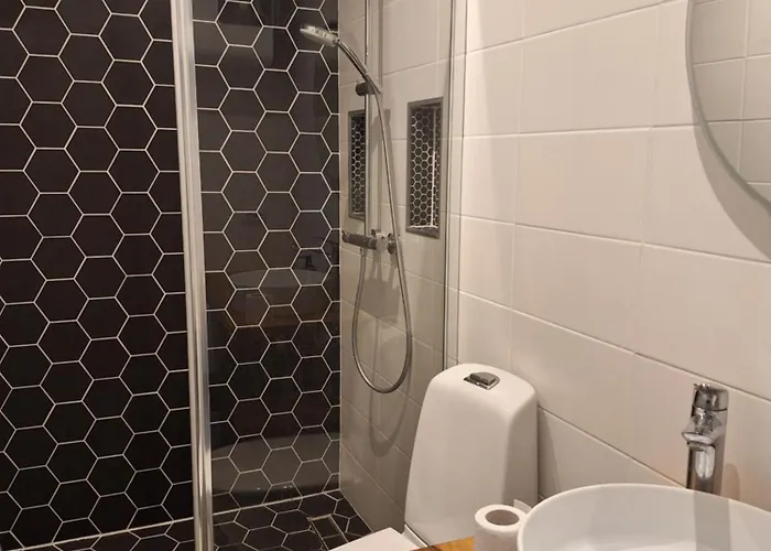 Majutus Rahulikus Piirkonnas Kesklinna Ja Mere Laeheduses 公寓 *