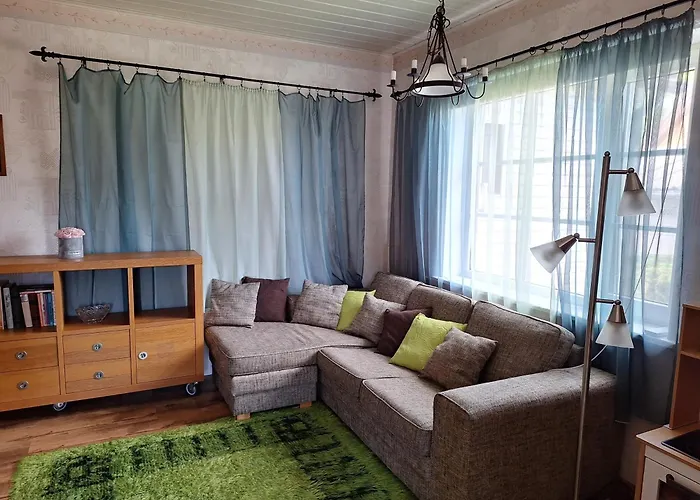 Majutus Rahulikus Piirkonnas Kesklinna Ja Mere Laeheduses Appartement