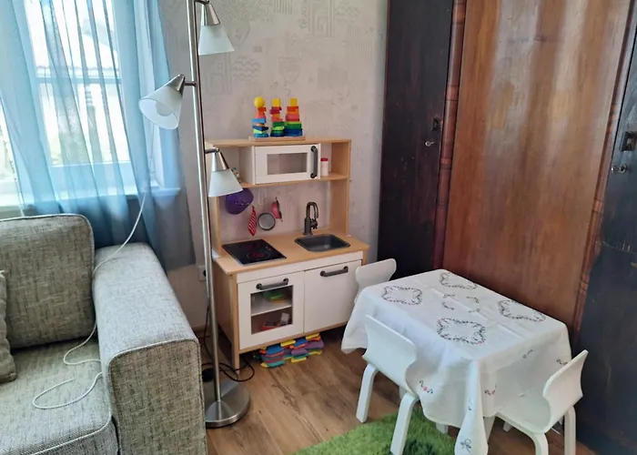 Korter Majutus Rahulikus Piirkonnas Kesklinna Ja Mere Laeheduses